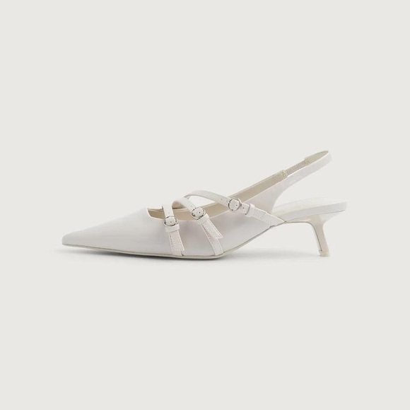 Oak + Fort pointed toe white mules - Picture 2 of 5